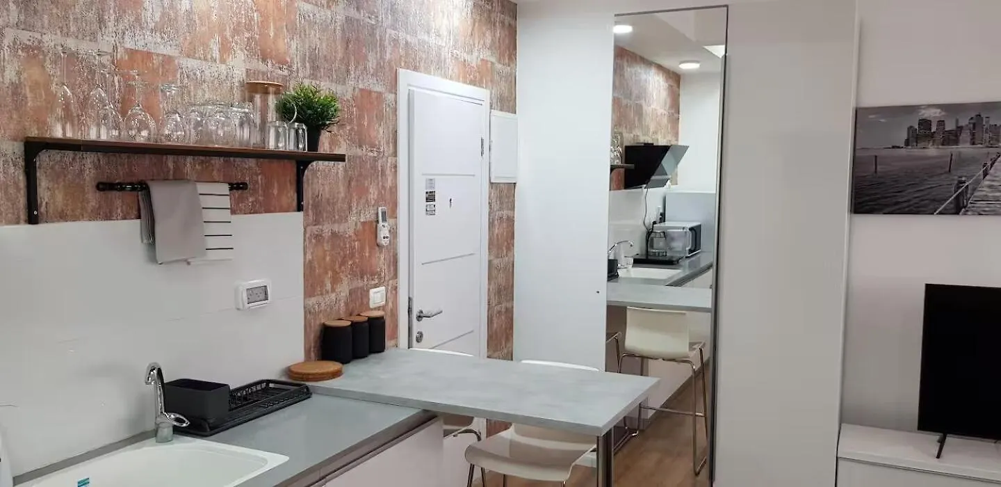 Apartment In Centre Haifa